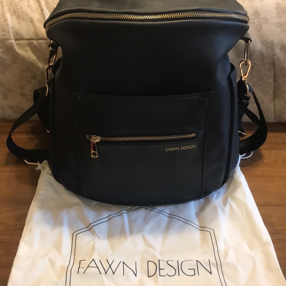 Excellent condition Fawn Design Black